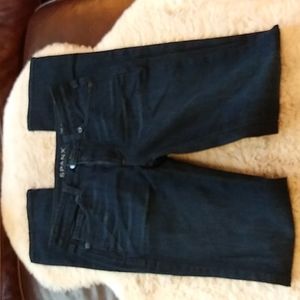 VGUC Spanx the slim x straight denim jean size 24. Length 32".